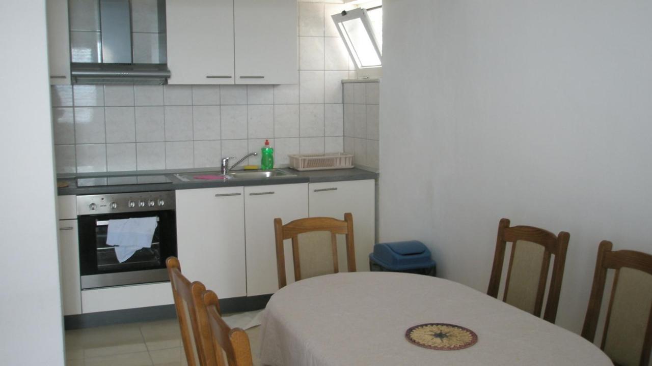 Guesthouse Marija Подстрана Екстериор снимка